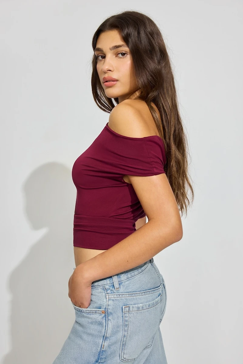 Haut à bande de taille et épaules dégagées