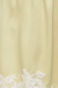 Short en satin et dentelle