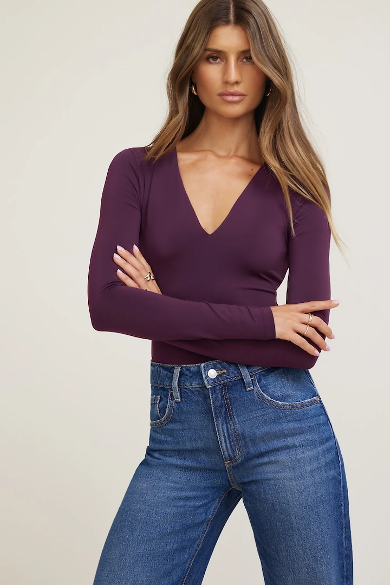 Justaucorps sculptant à col plongeant profond