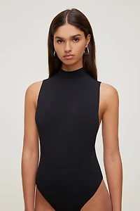 Justaucorps sculptant à col montant sans manches