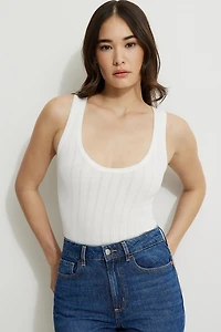 Camisole en pointelle à col échancré