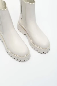 STEVE MADDEN Briona Lug Sole Chelsea Boot