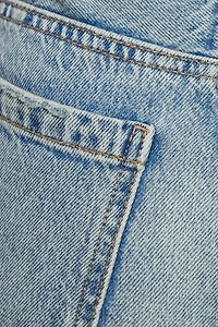 Short en denim à revers et taille basse