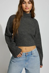 Spongy Cropped Turtleneck