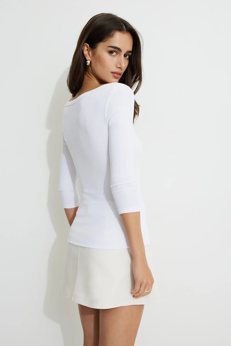 T-shirt côtelé à manches trois-quarts