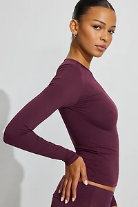 Haut à manches longues et col rond Sleek