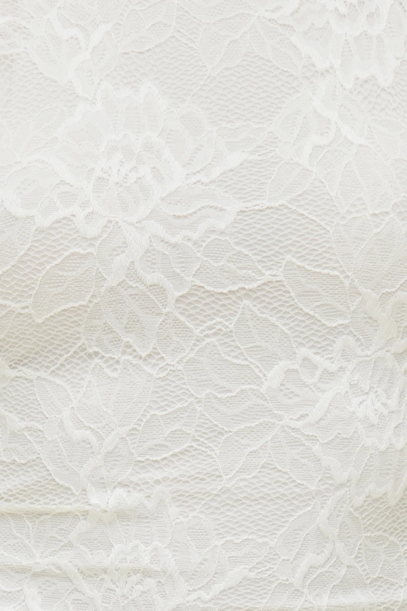 Haut en dentelle à col licou