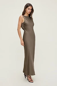 Robe nuisette maxi en satin Nora