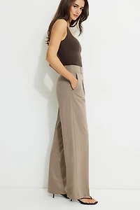 Sofia Pleated Straight Leg Pants