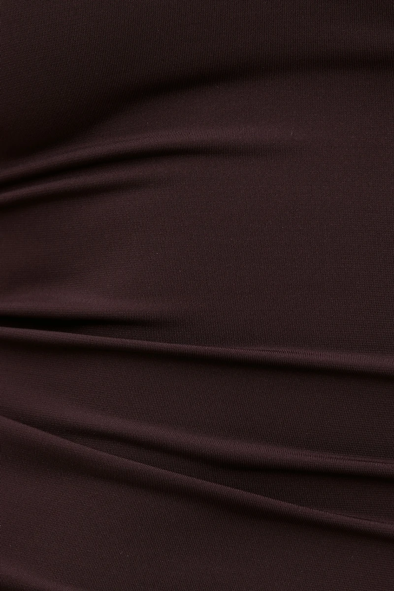 Camisole sculptante à bordure en dentelle