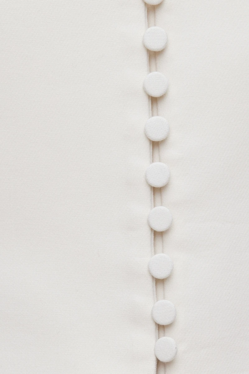 Plunge Small Button Blazer