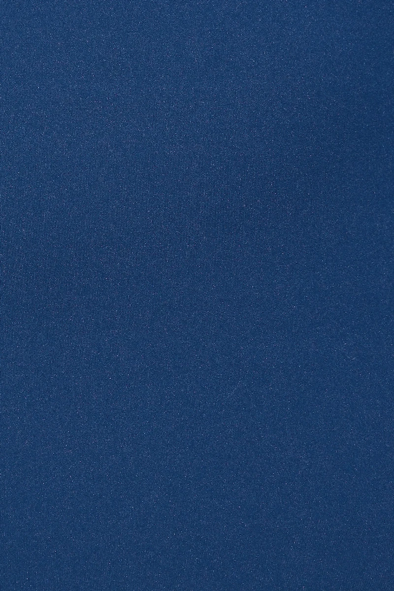 Sleek Crewneck Long Sleeve Top