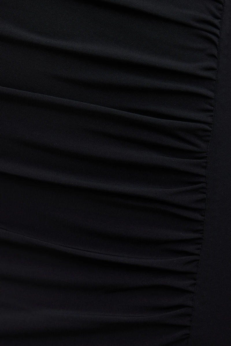 Robe maxi sculptante froncée