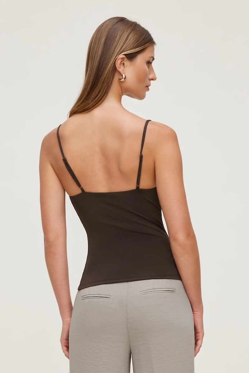 Camisole sculptante à bordure en dentelle