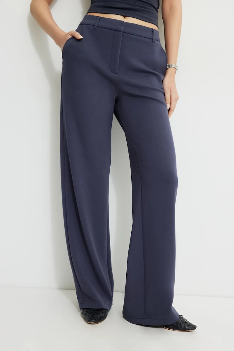 Pantalon Anywear à jambe droite