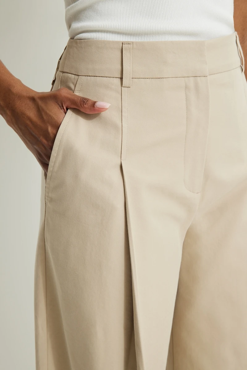Pantalon plissé à jambe large