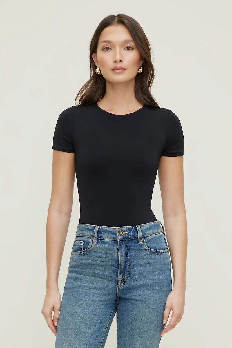 Justaucorps sculptant à col rond