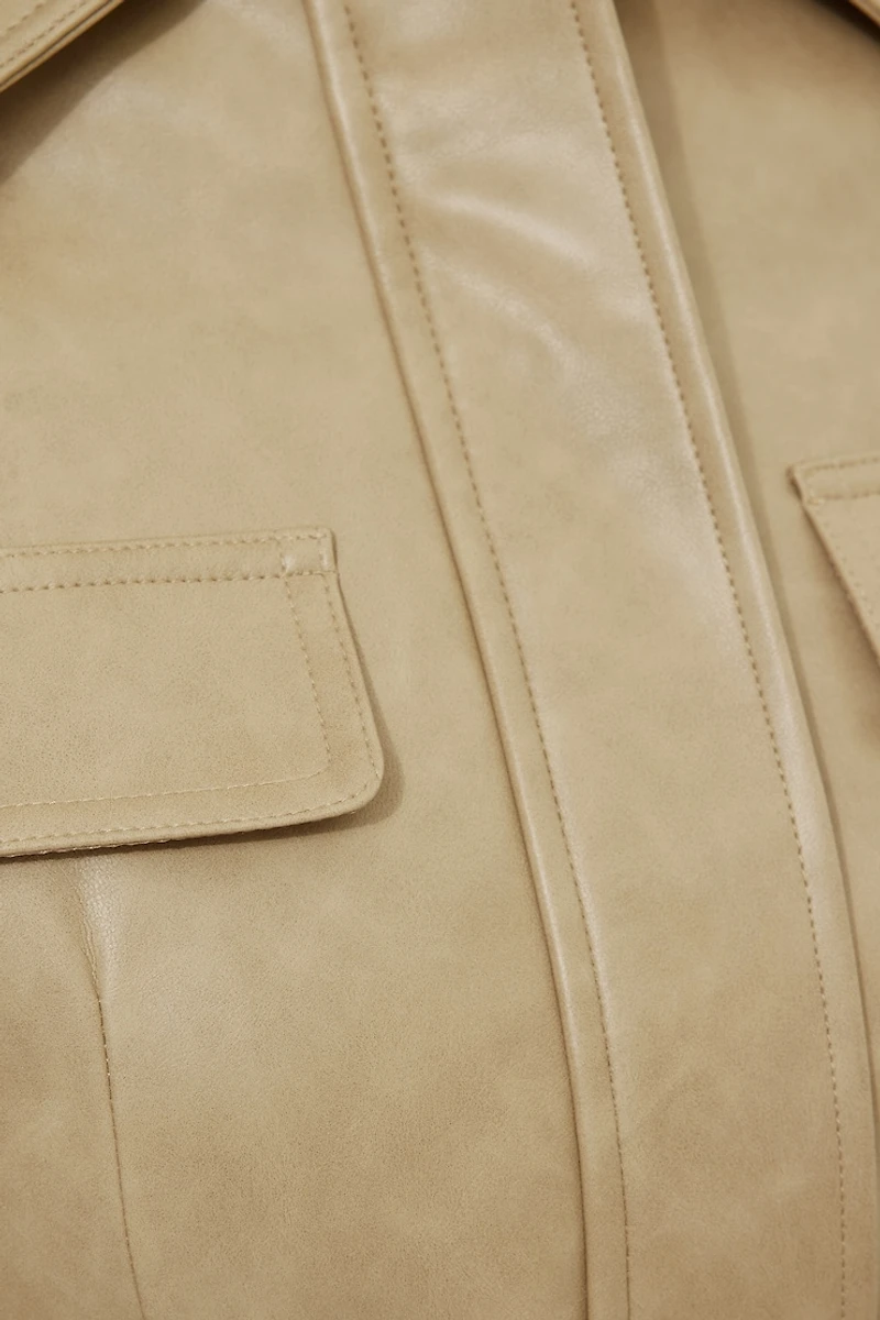 Blouson en faux cuir avec ceinture