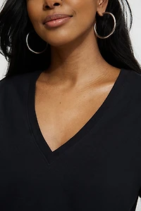 T-shirt essentiel en coton à col V