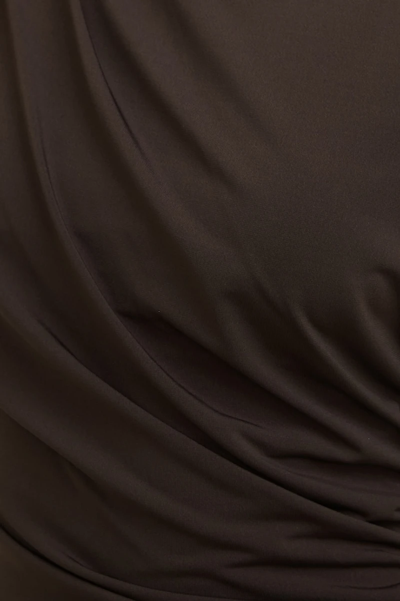 Minirobe à épaule froncée Sculpt