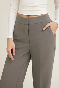 Pantalon fluide à jambe droite Yasmin