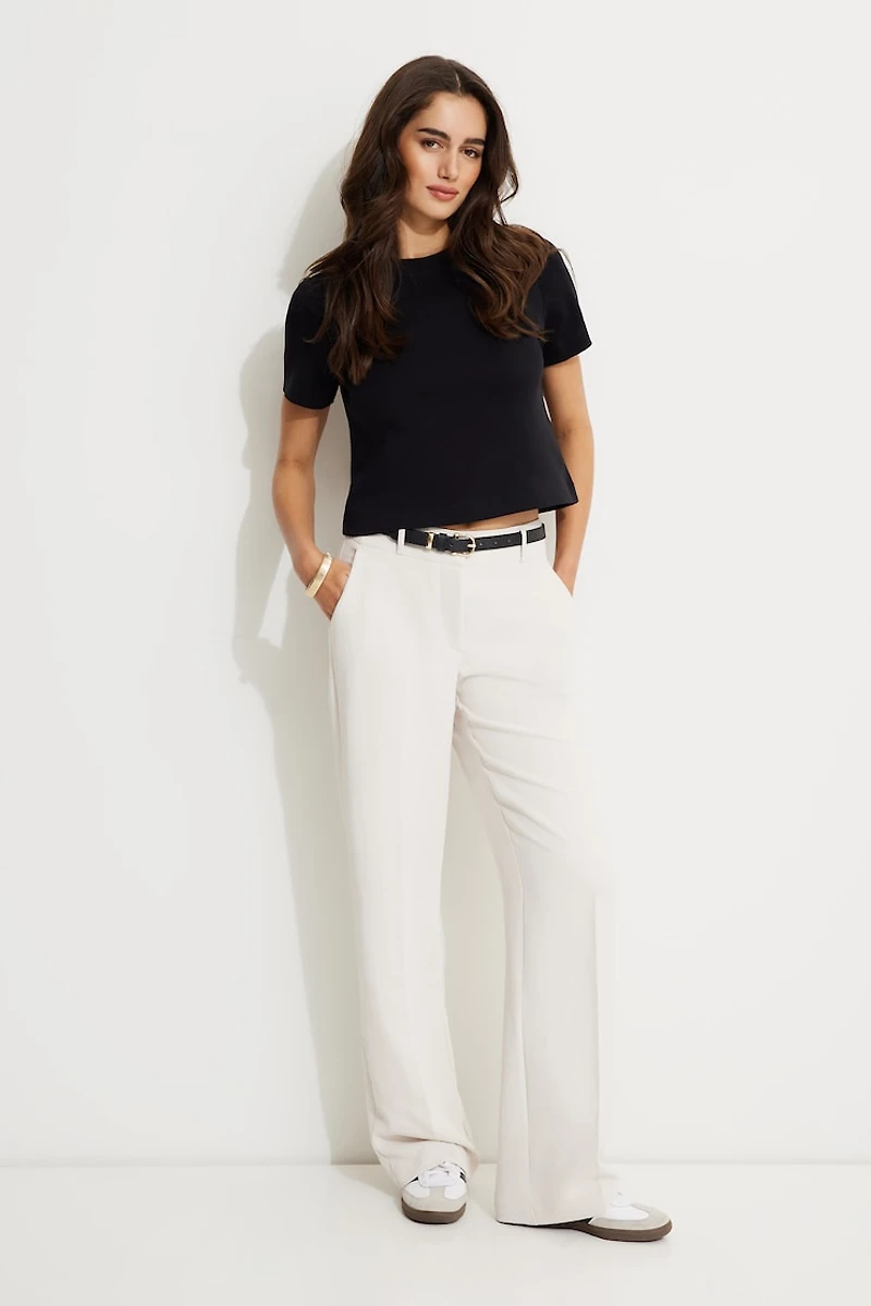 Pantalon fluide à jambe droite