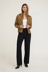 Pantalon fluide et épuré à jambe droite Camelia