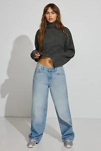 Spongy Cropped Turtleneck