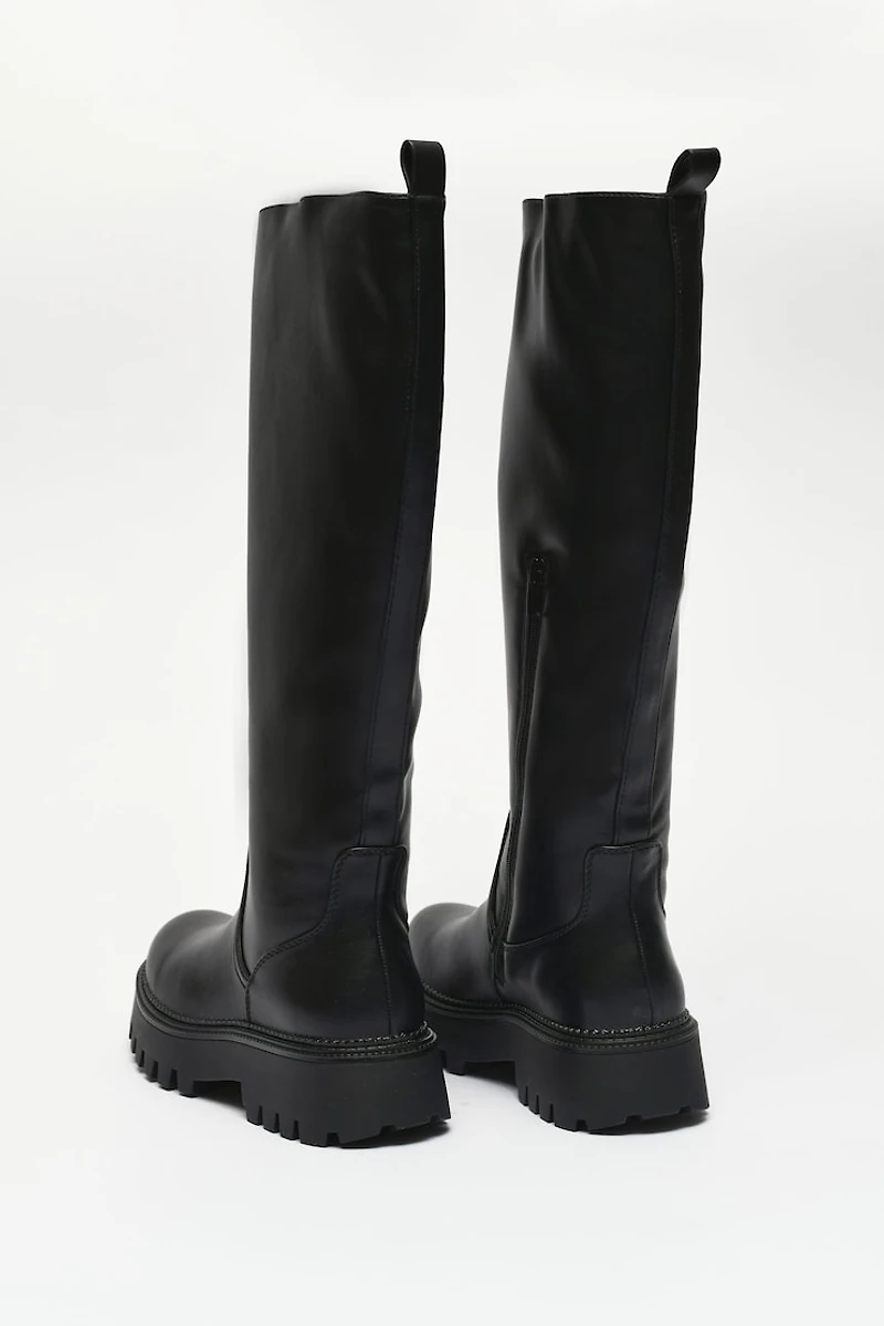 STEVE MADDEN Brenna Flat Lug Sole Boot