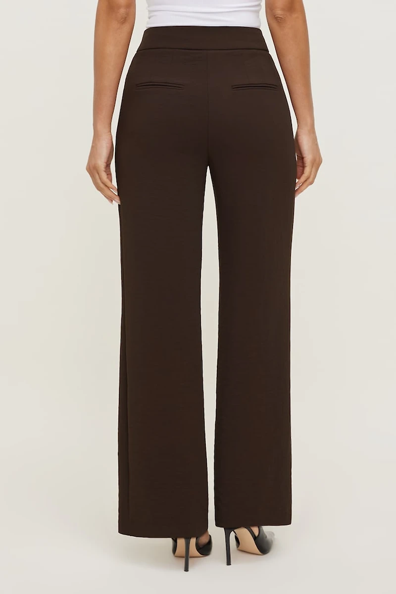 Pantalon fluide à jambe droite Yasmin