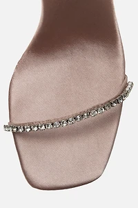 JEFFREY CAMPBELL | Talons hauts Demonica