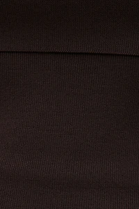 Chandail en tricot côtelé à épaule dégagée