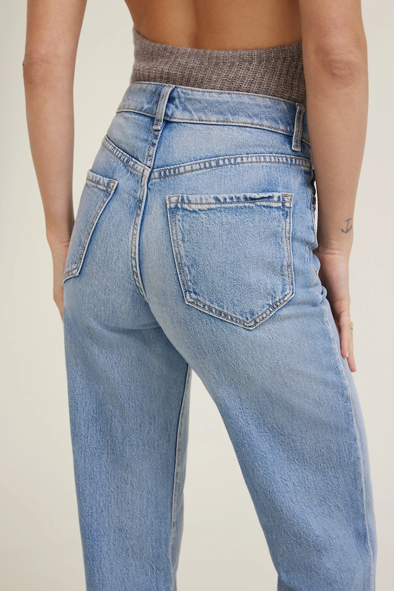 Jean Heidi à taille haute et jambe large