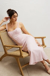 Robe midi en lin à dos ouvert