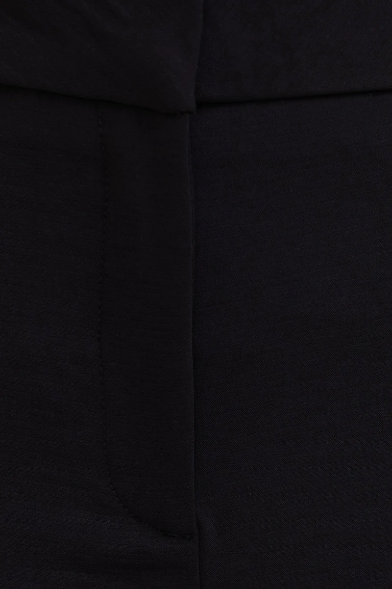 Pantalon fluide à jambe droite Yasmin