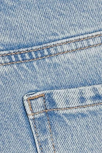 Jean droit à taille ultrabasse