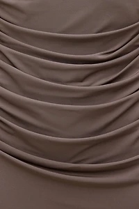 Robe maxi sculptante à col montant Bria