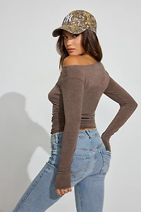 Haut sexy douillet asymétrique à manches longues