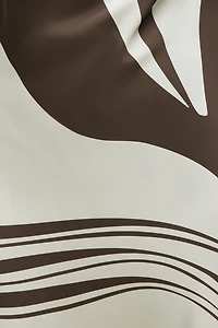 Minirobe en satin à col licou