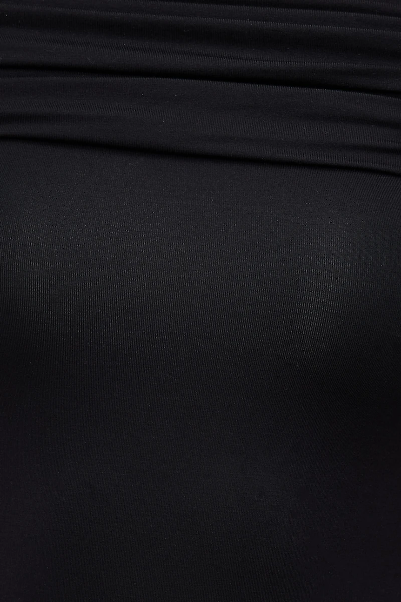 Haut à manches longues et épaules dégagées