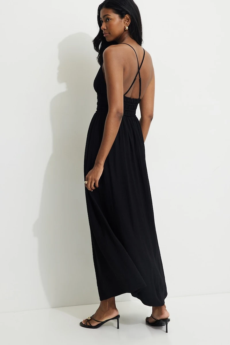 Robe maxi froissée à col plongeant