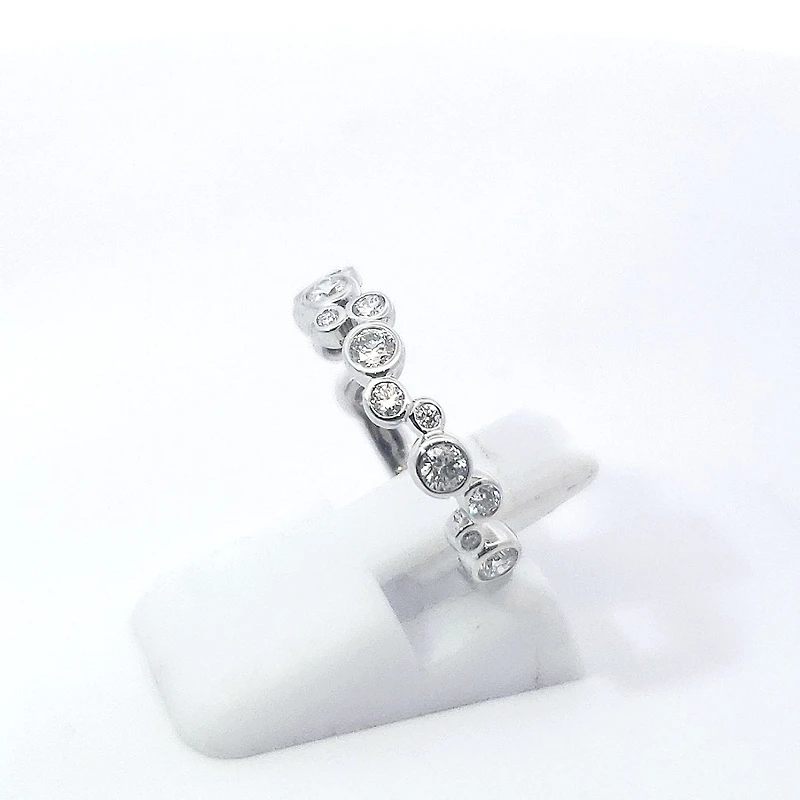 10K White Gold cttw Diamond Ring