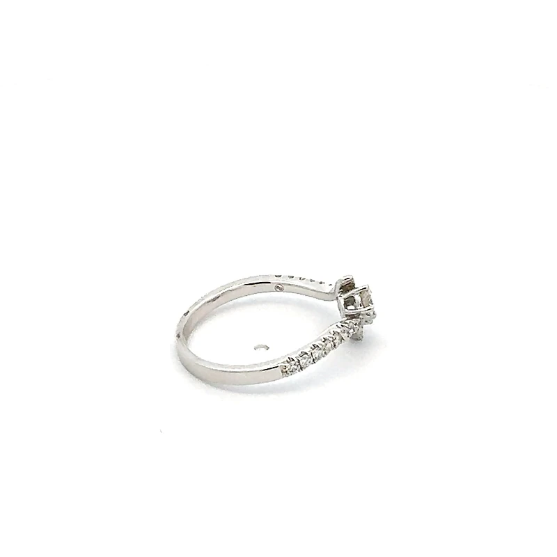 14K White Gold 0.45 cttw White Diamond Ring - 4.5