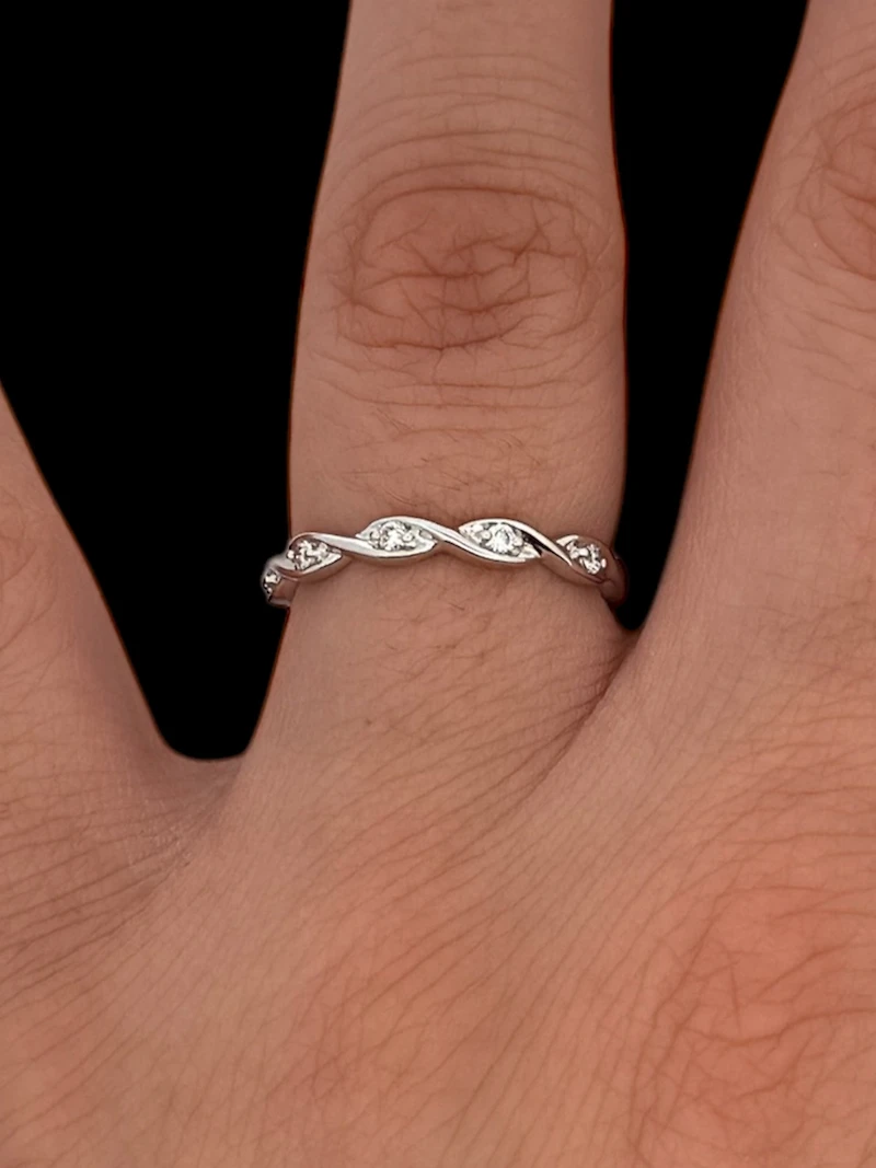 10K White Gold 0.08cttw Diamond Ring