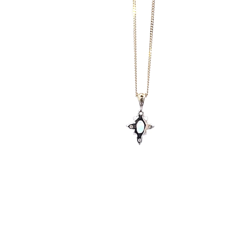 10K Yellow Gold Aquamarine and Diamond Necklace, 18"