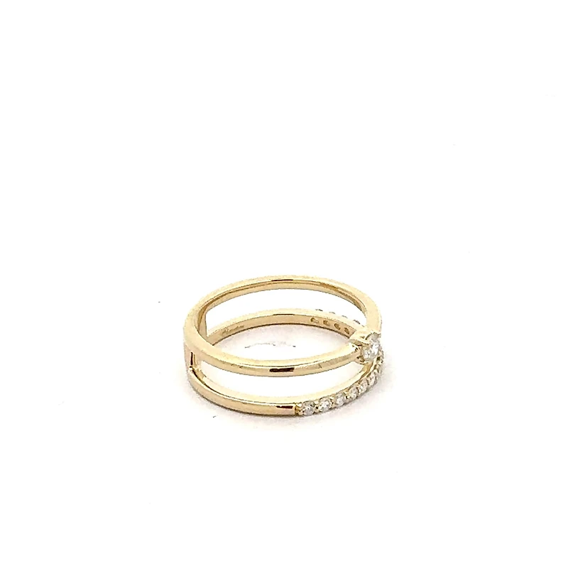 10K Yellow Gold 0.096 ct Canadian Diamond Ring - 4