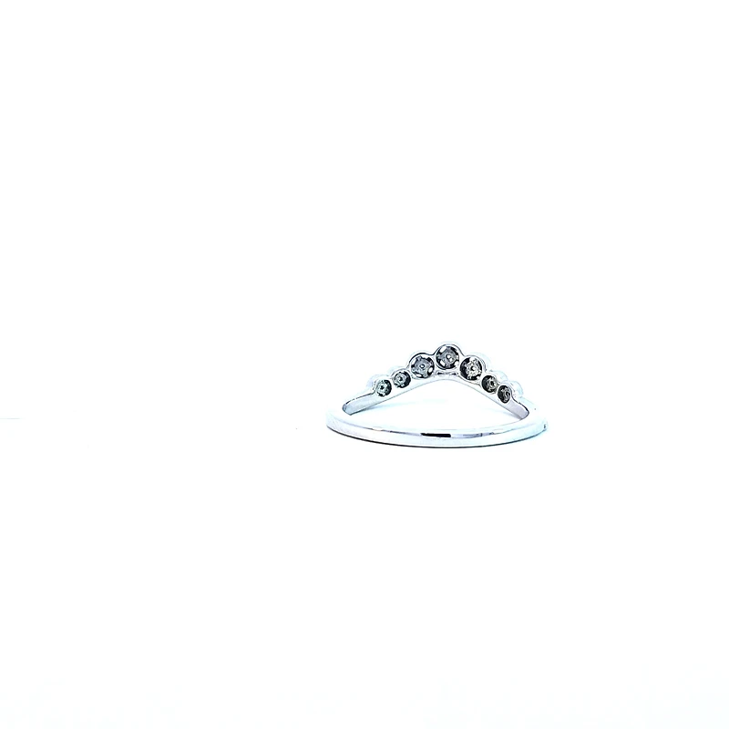 10K White Gold Diamond Wedding Ring - 4 /
