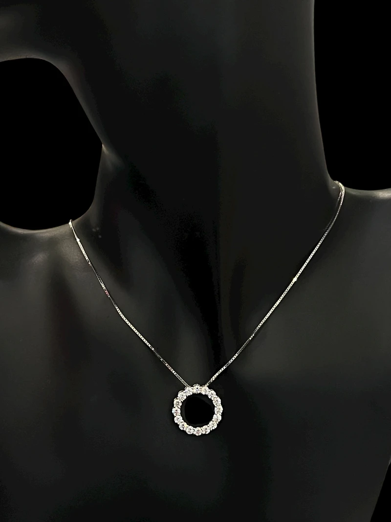 10K White Gold 1.00cttw Diamond Necklace