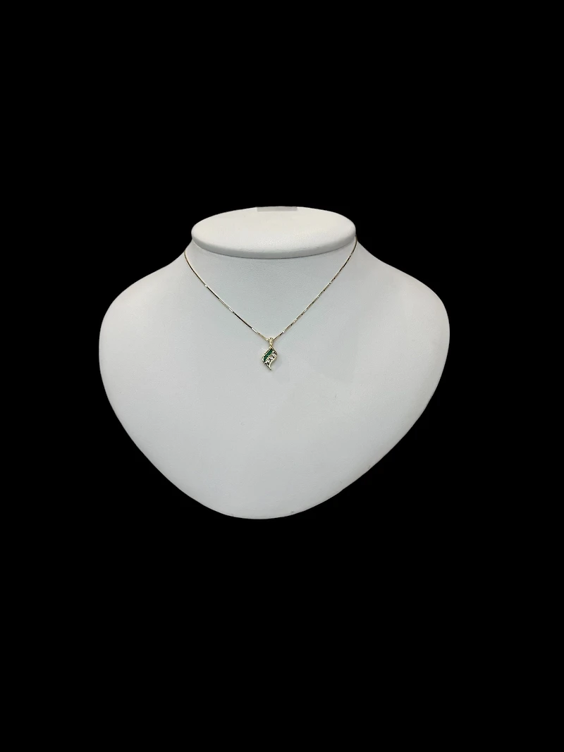 10K Yellow Gold 0.045 cttw Diamond and Emerald Pendant, 18"