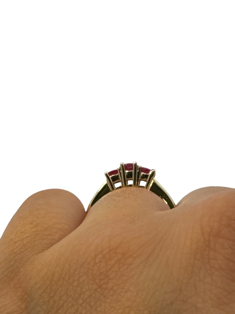 10K Yellow Gold Ruby & Diamond Ring - /